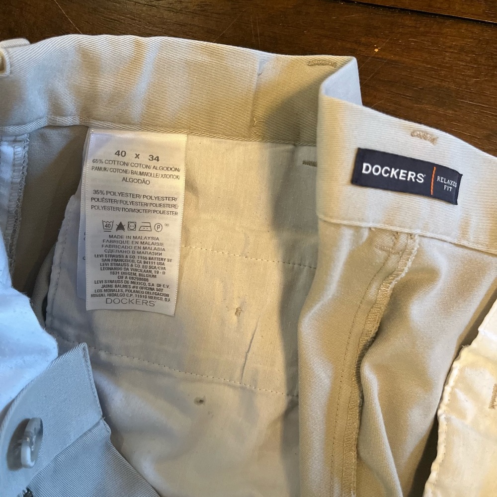 Dockers 40x34 khakis
